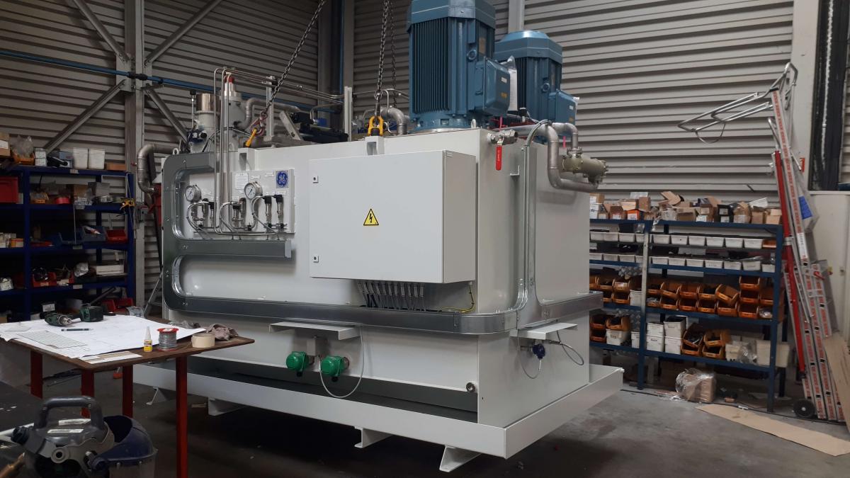 Nous concevons vos centrales hydrauliques sur mesure de A à Z. Nous pouvons aussi vous fournir l'installation et le démarrage. Nous concevons selon les règles ATEX si besoin.