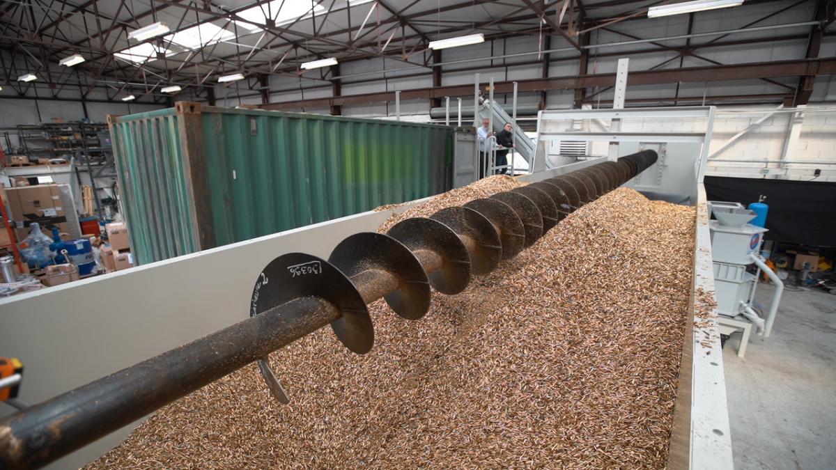 Traitement de copeaux en laiton avec une unité de stockage de 40m3 et double centrifugeuse